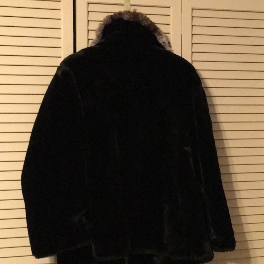 EUC,PAMELA MCCOY,FAUX FUR SHERRED BLACK MINK, FAUX CHINCHILLA COLLAR,SIZE LARGE - Picture 4 of 8